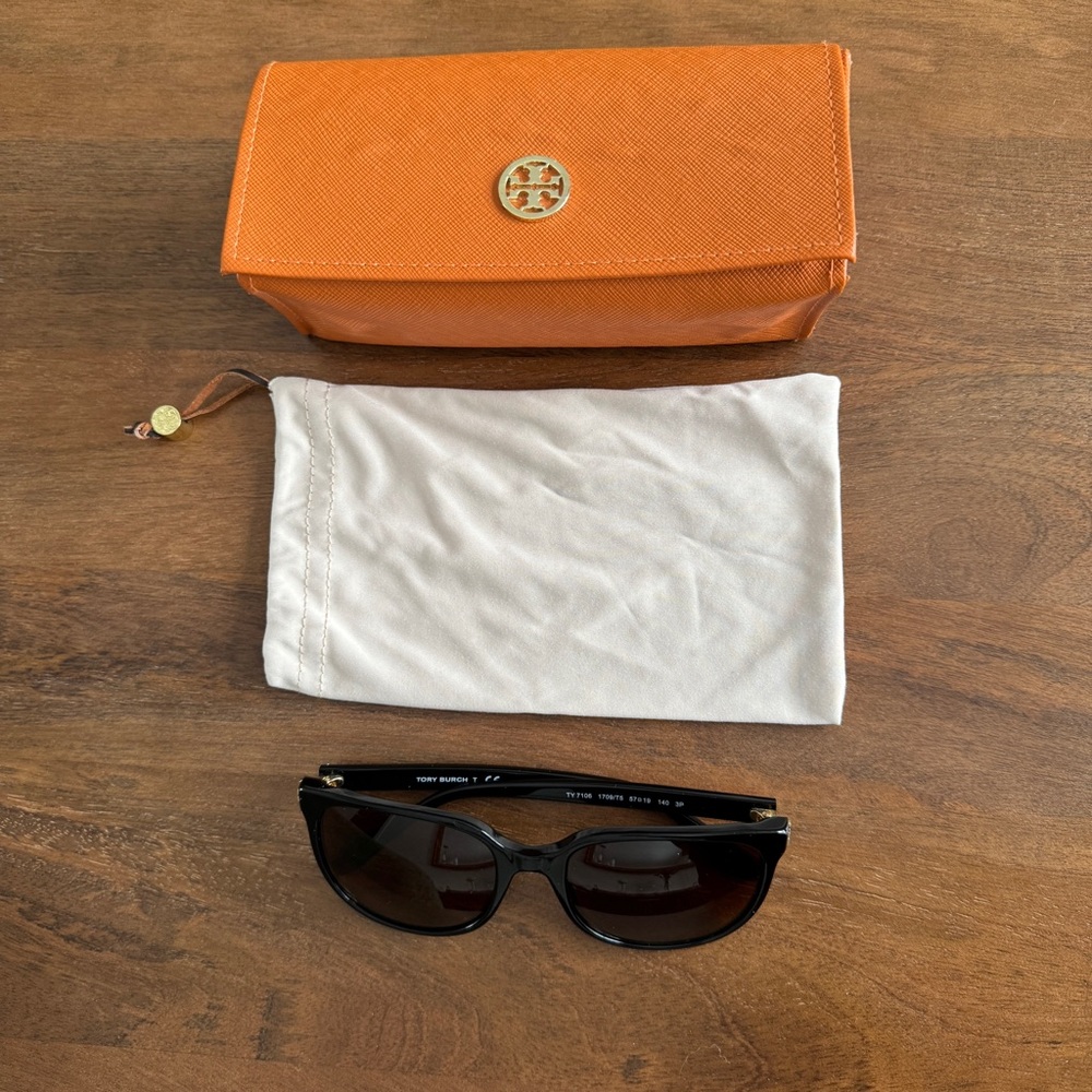 Tory Burch Polarized Black Sunglasses with case and pouch - Picture 3 of 7